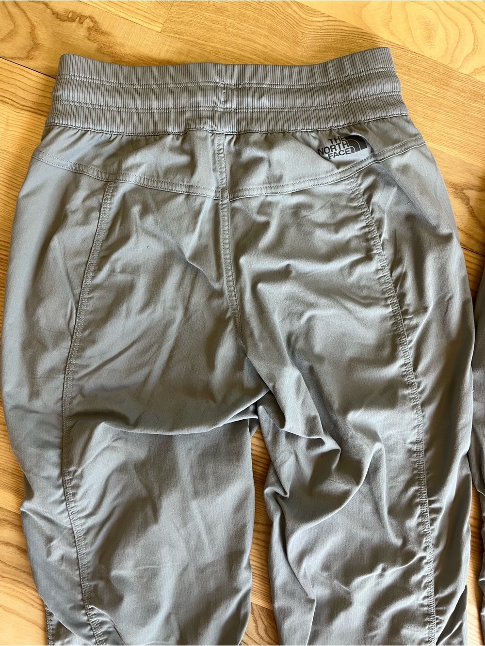 The North Face Aphrodite 2.0 Gray Pants and Capris - Picture 9 of 10